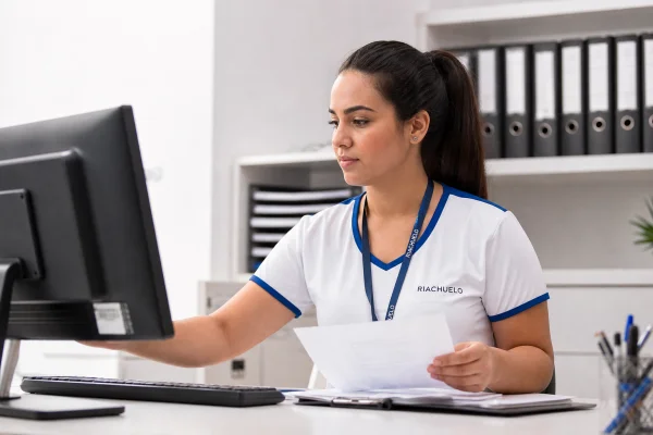 Auxiliar Administrativo na Riachuelo: Salário e Como se Candidatar